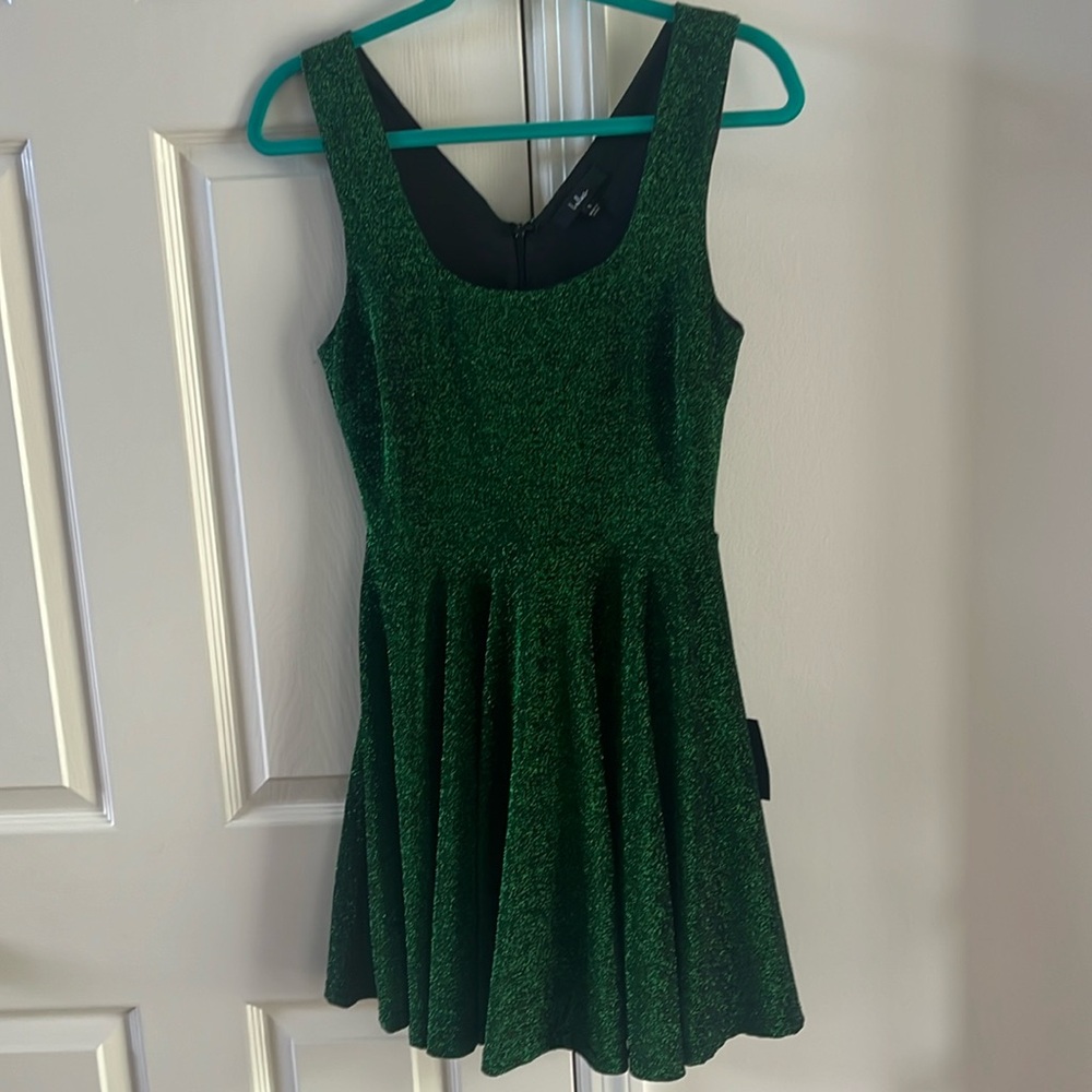 lulu’s sparkly green dress